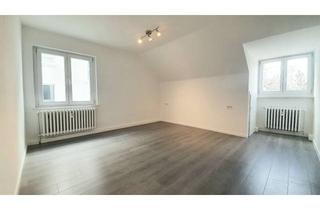 Wohnung mieten in Schwarenbergstraße 42, 70188 Ost, Renovierte 3-Zimmer-DG-Wohnung mit Einbauküche in Stuttgart-Ost