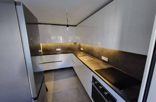 Wohnung mieten in Heiterwanger Straße, 81373 Sendling-Westpark, Wohnen am Westpark: Modernisierte Wohnung mit neuer Einbauküche und Balkon