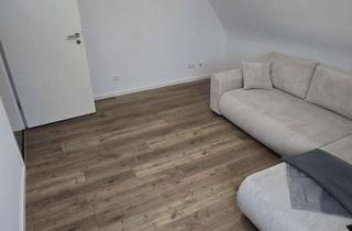 Wohnung mieten in 72108 Rottenburg, Wohnen mit Charakter: 3-Zimmer-Dachgeschosswohnung in Rottenburg ,mit eigener Terrasse