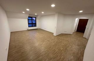 Wohnung mieten in Teurerweg 32, 74523 Schwäbisch Hall, 2-Zimmer-Dachgeschosswohnung mit EBK im Teurershof