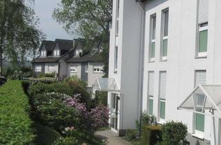 Wohnung mieten in Remscheider Straße / Ecke Kraner Hof, 42899 Lüttringhausen, Attraktive 2 Zi. Whg mit großem Balkon in gepflegtem MFH