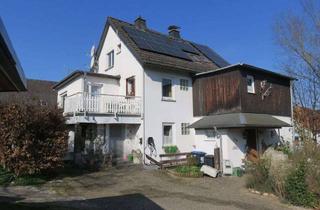 Haus kaufen in 61279 Grävenwiesbach, Ein Zuhause für Generationen, Raum für neue Träume – Zweifamilienhaus mit zusätzlichem Bauplatz!
