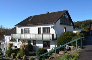 Haus kaufen in 72250 Freudenstadt, Familienfreundliches Reihenendhaus mit Garten, Balkon und 3 Garagen