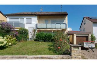 Haus kaufen in 71696 Möglingen, Viel Platz für die Familie – DHH in Toplage von Möglingen mit großem Potenzial!