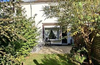 Reihenhaus kaufen in Wilhelm-David-Str. 75, 51067 Holweide, Reihenhaus in Ruhiglage von Holweide mit ausgebautem Dachgeschoss!