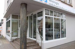 Büro zu mieten in Trierer Straße, 54538 Bausendorf, Praxis-/ Bürohaus in zentraler Lage von Bausendorf zu verpachten