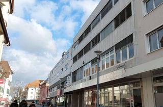Gewerbeimmobilie kaufen in 65428 Rüsselsheim, entwicklungsfähiges Büro-/Geschäftshaus in Citylage zu verkaufen