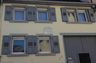 Wohnung kaufen in 76356 Weingarten, VHB: Haus zum Wohnungspreis: charmant, bezugsfrei, viel Platz für kleines Geld, kleiner Garten