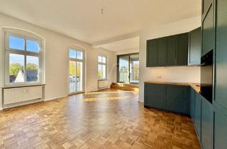 Wohnung mieten in 12587 Berlin, Altbaucharme trifft Moderne – 4-Zimmer-Mitwohnung mit 2 Balkonen & sonniger Terrasse