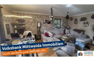 Wohnung kaufen in 09306 Erlau, Zur ANLAGE: Vollvermietete Wohnung - mit Tageslichtbad, Balkon und Garage