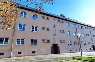 Wohnung kaufen in 08529 Plauen, Vermietete 3-Zi.-Wohnung auf Erbbaugrundstück - im Grünen!