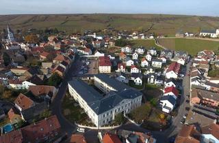 Wohnung kaufen in Rheinstaße 15 b, 55283 Nierstein, 3,5-Zimmer-Wohnung im Dalberger Schloß von Nierstein