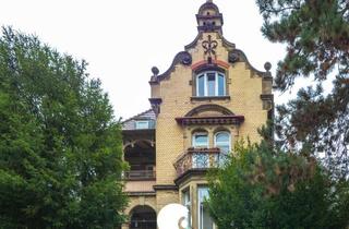 Wohnung mieten in 70174 Nord, Traumhafte Altbauetage mit neuen Badezimmern, neuer Einbauküche und drei Außenbereichen