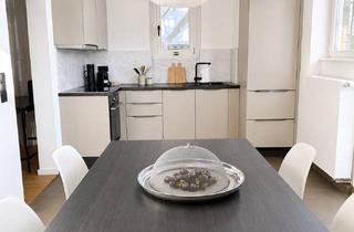 Wohnung mieten in Paulinenstraße 14-16, 70178 Süd, Urban Living Stuttgart-Mitte – möblierte 2,5-Zimmer-Altbauwohnung mit Balkon & Designausstattung