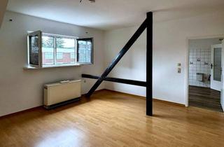 Wohnung mieten in Saarner Straße 348, 45478 Speldorf, Wohnen in Mülheim: Dachgeschosswohnung mit Charme in Speldorf