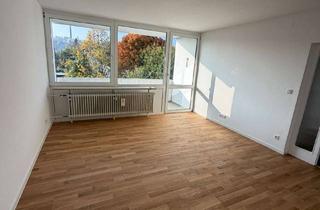 Wohnung mieten in Immelmannstr. 11, 93051 Kumpfmühl-Ziegetsdorf-Neuprüll, Schöne 4-Zimmer Wohnung mit Balkon in Regensburg