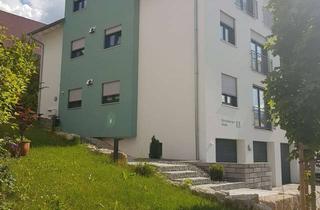 Wohnung mieten in Württemberger Straße 13, 78628 Rottweil, Moderne Etagenwohnung mit viereinhalb Zimmern sowie Balkon und Einbauküche in Rottweil