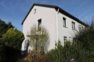 Doppelhaushälfte kaufen in 65824 Schwalbach, Charmante Doppelhaushälfte in begehrter Lage, sonniger Garten mit Kirschbaum.Provisionsfrei