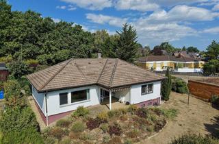 Haus kaufen in 67098 Bad Dürkheim, Freistehender Bungalow in privilegierter Höhenlage mit schönem Südgrundstück und 2 Garagen