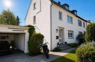 Doppelhaushälfte kaufen in Essenberger Strasse 190, 47443 Moers, Attraktive Doppelhaushälfte in guter Lage von Moers-Scherpenberg