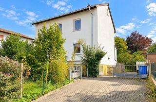 Einfamilienhaus kaufen in Ober Der Lumda 15, 35460 Staufenberg, Modernisiertes Einfamilienhaus mit großem Garten und Potenzial für zwei Wohneinheiten!