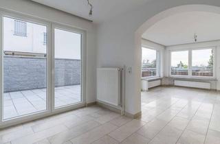 Haus mieten in 65203 Biebrich, NEU *Paul & Partner* SANIERTES HAUS MIT EBK & TERRASSE & BALKON UND GARAGE !