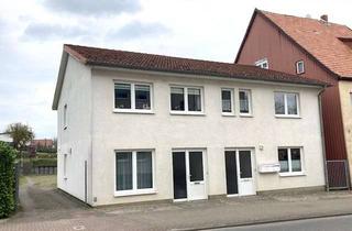 Anlageobjekt in 19399 Goldberg, Kleines Stadthaus mit zwei Mietwohnungen, Gewerbefläche und großzügigem Grundst