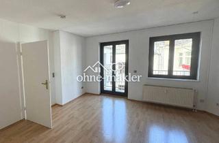 Wohnung mieten in 39104 Magdeburg, Großes Single-Apartment mit EBK & BALKON in ruhiger Hinterhoflage