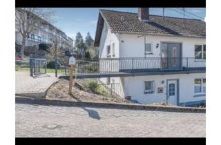 Wohnung mieten in Fliederweg, 56581 Ehlscheid, Großzügige 3-Zimmer-Wohnung mit Kamin, Balkon und Gartennutzung – 103 m²