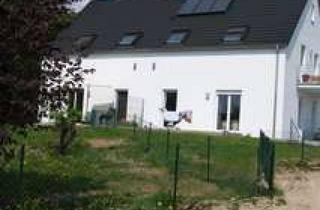 Wohnung mieten in Kornweg, 93080 Pentling, 3-Zi-DG-Maisonette-WHG Pentling 71m² evtl. mit Garten, Mieterstrom