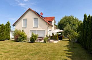 Haus mieten in Glockenbecherring 28, 93083 Obertraubling, Freistehendes Einfamilienhaus mit 324 m² Nutzfläche auf 676 m² Grundstück