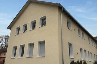 Wohnung kaufen in 33689 Bielefeld, Kapitalanlage in Bielefeld-Eckardtsheim - großzügige 5-Zimmer-Erdgeschosswohnung mit Terrasse