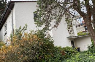 Wohnung kaufen in 50999 Köln, Köln-Rodenkirchen, 2 Zi.-ETW im 1. OG, großzügige Räume, schöner Balkon