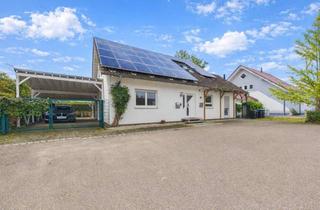 Haus kaufen in Hermann-Hesse-Straße 10, 79395 Neuenburg, Gepflegtes Zweifamilienhaus mit solider Renditeoption in ruhiger Lage