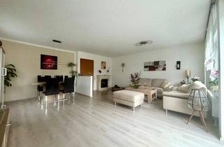 Wohnung kaufen in 71101 Schönaich, Barrierefreie 3-Zimmer-Erdgeschosswohnung mit eigenem Garten, zwei Terrassen und Garage
