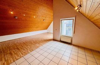 Wohnung kaufen in 73479 Ellwangen, Klein aber fein – 2,5 Zi. DG-ETW in Ellw. - zum Top Einstiegspreis!