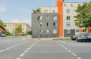 Wohnung kaufen in 50733 Nippes, Familienfreundliches Wohnen mit zwei Bädern, Balkon und Tiefgaragenstellplatz