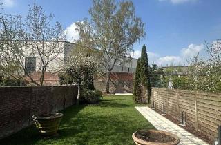 Wohnung mieten in 41460 Neuss, Schöne, helle und gut geschnittene 4. Zi. Maisonette-Wohnung mit großem Balkon, Terrasse und Garten