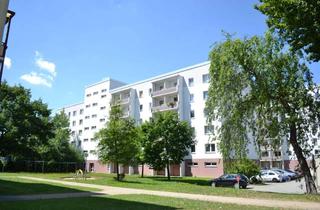 Wohnung mieten in Straße Des Kindes, 03130 Spremberg, Preiswerte 2-Raum-Wohnung mit Dusche in Schwarze Pumpe, Gebäude mit Aufzug