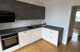 Wohnung mieten in Hamburger Straße 43b, 22926 Ahrensburg, Moderne 3-Zimmer-Dachgeschosswohnung mit großzügiger Dachterrasse in zentraler Lage von Ahrensburg