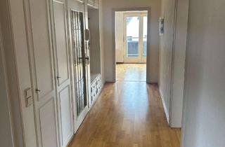 Wohnung mieten in Hauptstraße 59, 64711 Erbach, Alltagstaugliche 4-Zimmer-Wohnung mit Balkon in Erbach