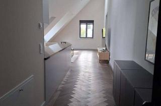 Wohnung mieten in Charlottenbrunner Str. 32, 14193 Schmargendorf, Dachgeschosswohnung in Berlin Schmargendorf