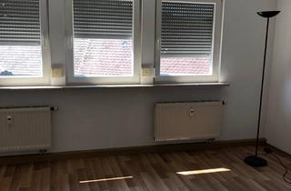 Wohnung mieten in Mechthildstraße 68, 72108 Rottenburg, Modernisierte 3-Zimmer-Dachgeschosswohnung mit Einbauküche in Rottenburg am Neckar