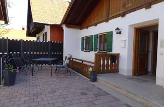 Wohnung mieten in Dorfstraße 25, 82435 Bad Bayersoien, Wohnen mit Charakter: 2,5-Zimmer-Wohnung in Bad Bayersoien