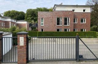 Garagen mieten in Poppenbüttler Landstrasse 13, 22391 Poppenbüttel, Sicherer Stellplatz in der Tiefgarage in Hamburg-Poppenbüttel