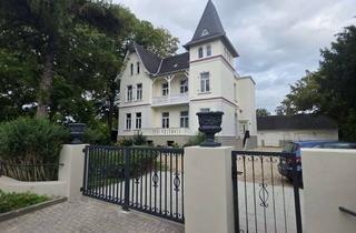 Villa kaufen in 47533 Kleve, Denkmalgeschützte Villa von 1894 in Kleve – 5 vermietete Wohnungen, 4 Garagen
