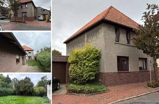 Haus kaufen in 26316 Varel, Renovieren und modernisieren Sie diese besondere Immobilie mitten in Varel.Altes Stadthaus öffnet