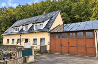 Einfamilienhaus kaufen in 95466 Weidenberg, Einfamilienhaus mit großer Halle und Potenzial für zwei Wohneinheiten