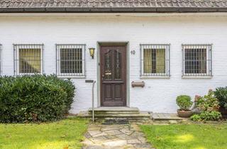 Villa kaufen in 41466 Neuss, Villa im Dornröschenschlaf am Linnéplatz in Neuss!