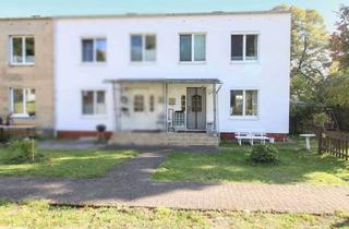 Anlageobjekt in 19417 Bibow, Klein aber fein: Bezugsfertiges Reihenendhaus mit Garten und Carport nahe Bibowsee